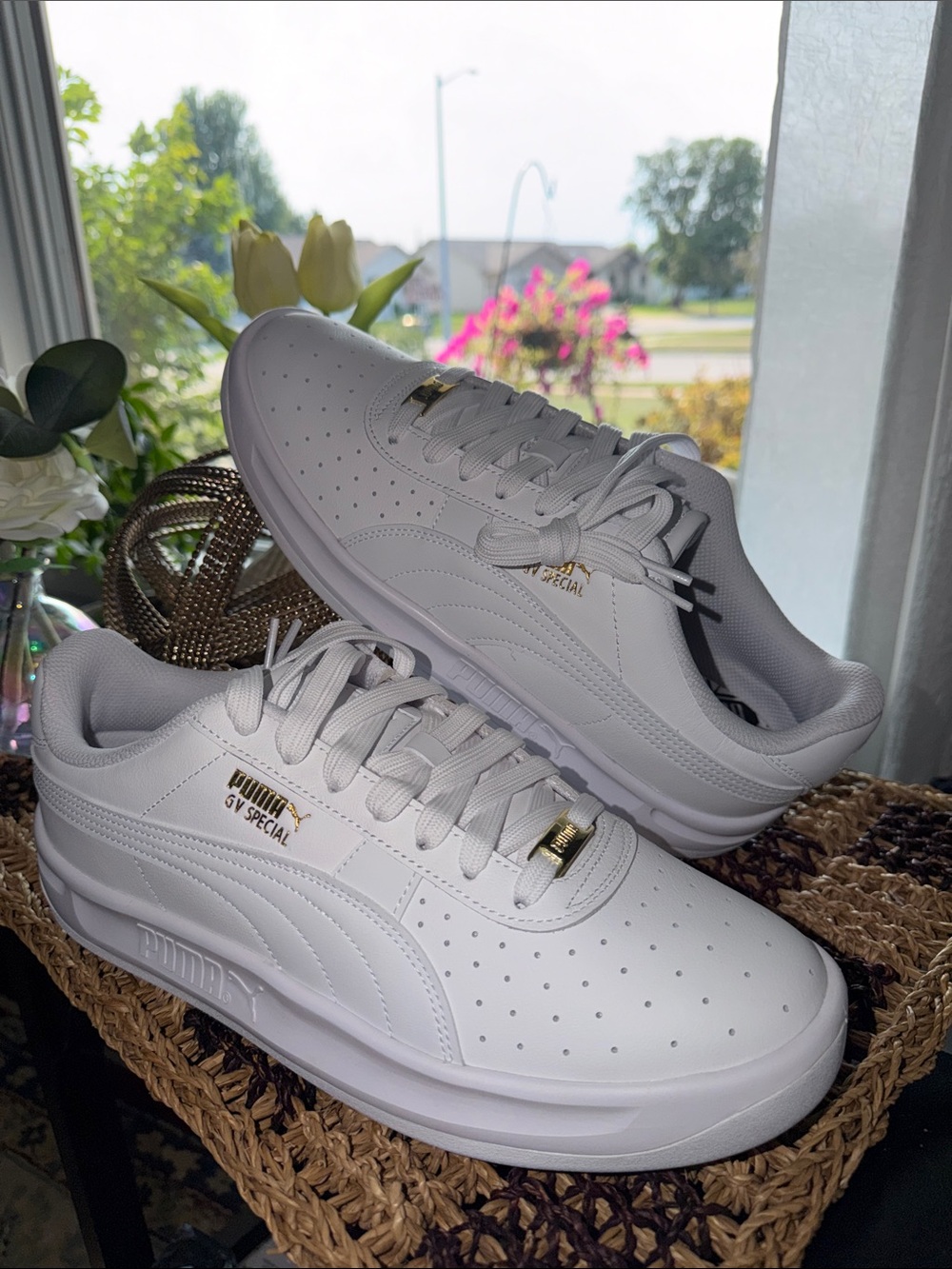Puma White Low-Top Sneakers with Gold Lace Accents - Picture 4 of 9